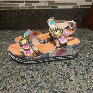 L’ Atiste  Brissa Colorful Floral Women's Sandals NEW